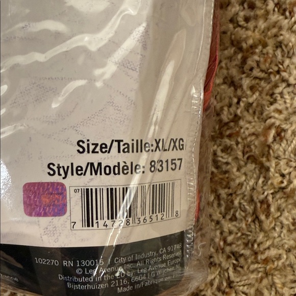 Leg Avenue Red and Black Pirate Costume - Picture 5 of 5